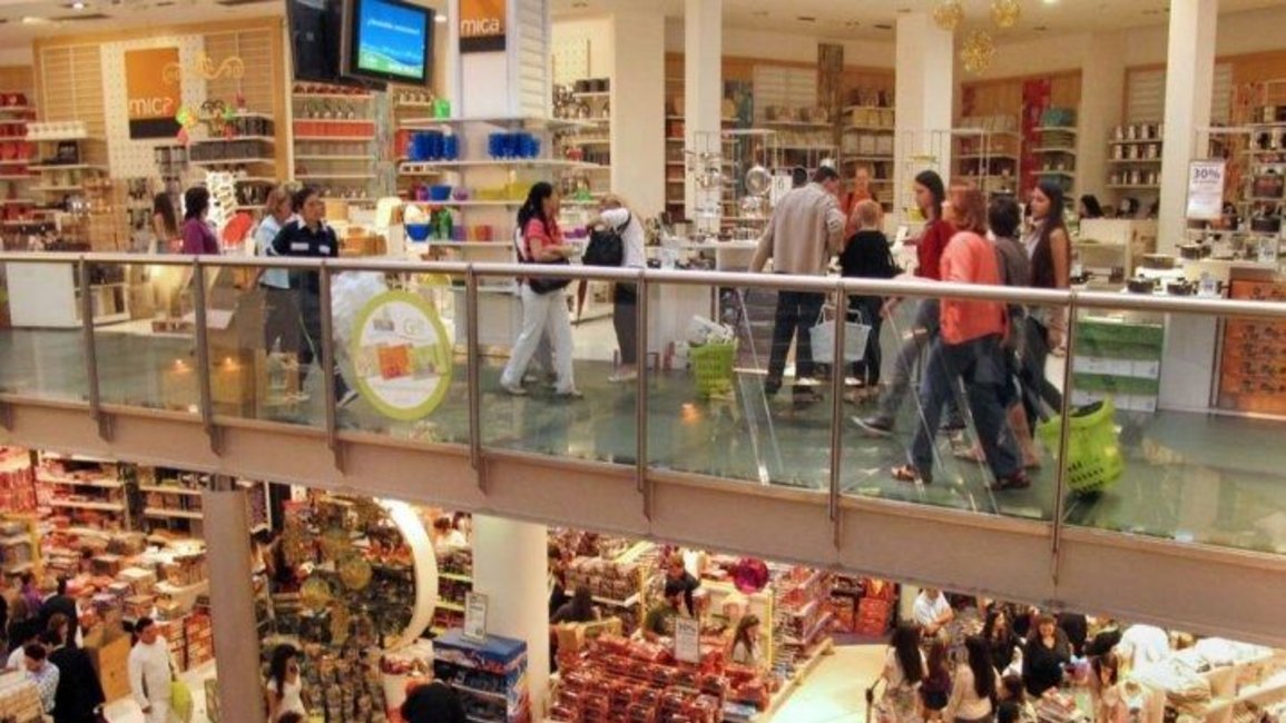 Las ventas minoristas enfilan 14 meses consecutivos en baja 