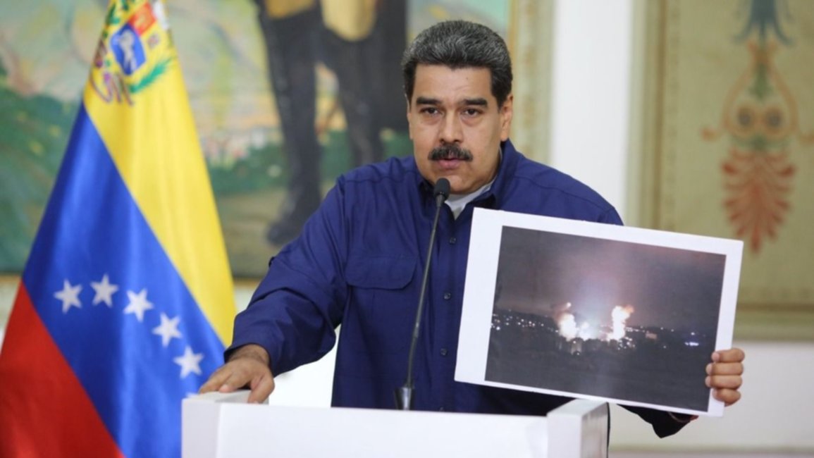 Maduro pidió la renuncia del gabinete para reestructurar el gobierno  