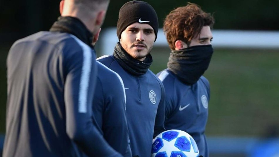 Icardi trabaja con el plantel del Inter