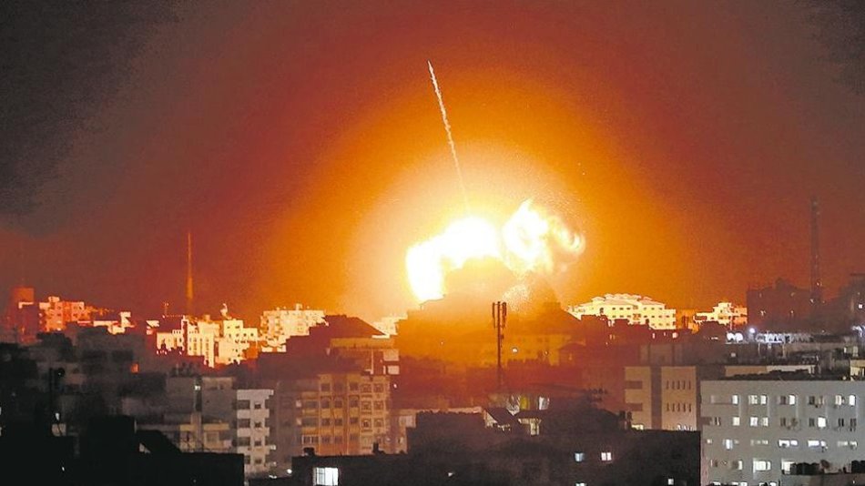 Nueva escalada de violencia en la Franja de Gaza: intensos bombardeos 