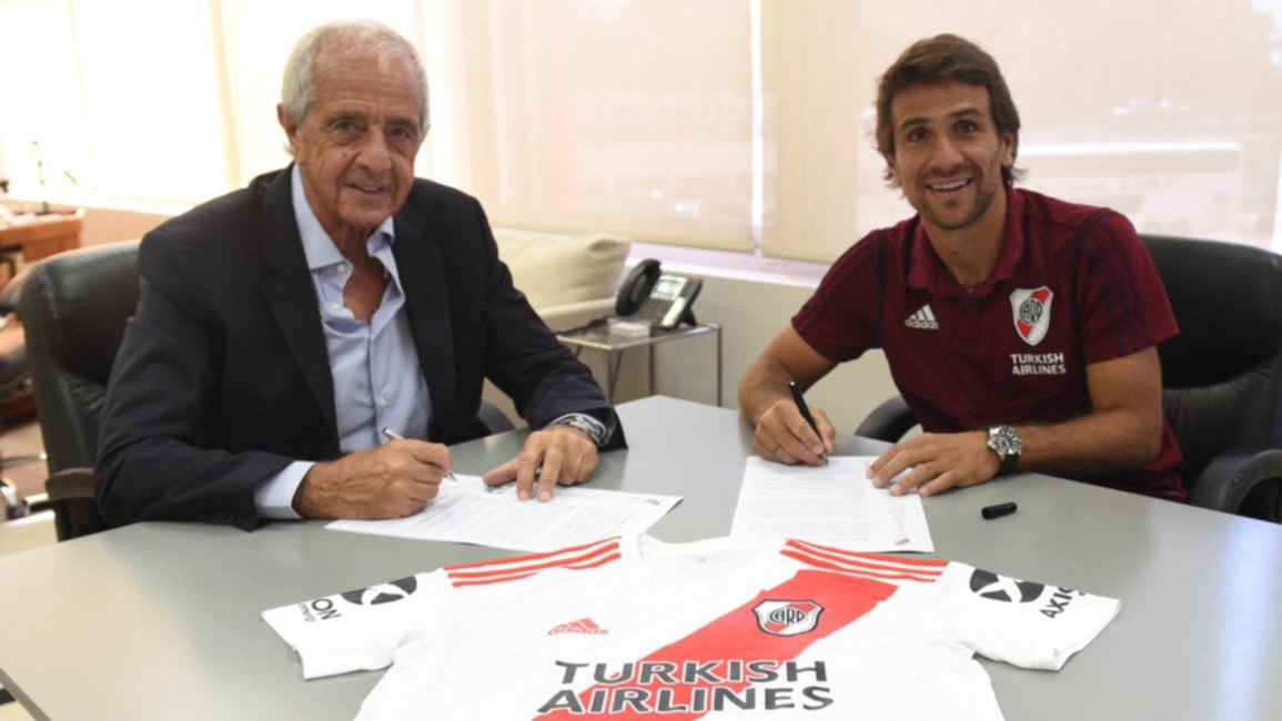 Ponzio renovó contrato en River por un año más