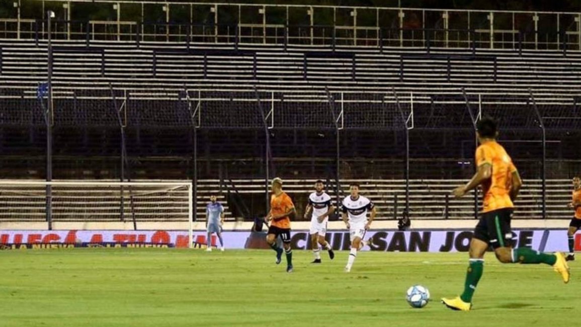 Gimnasia de La Plata y Banfield aburrieron