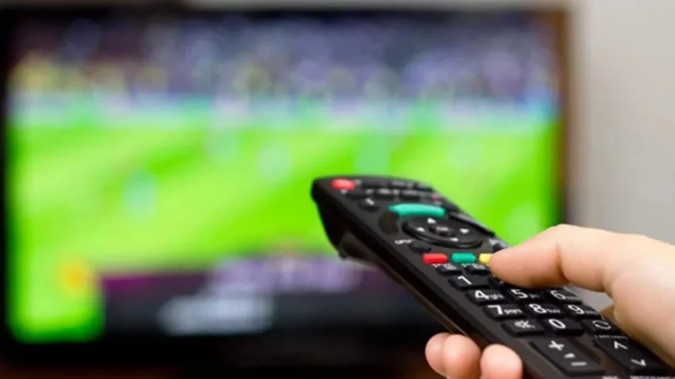 DirecTV se sumó a Cablevisión y suspende el cobro del “Pack Fútbol”