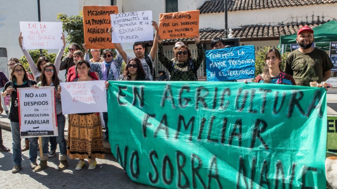 Nación retrasa la  reincorporación de  seis trabajadores 