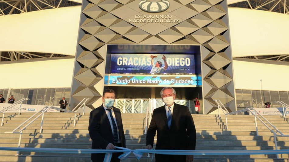 Fiesta santiagueña, folclore, color y “bendición” presidencial en la previa del River-Racing