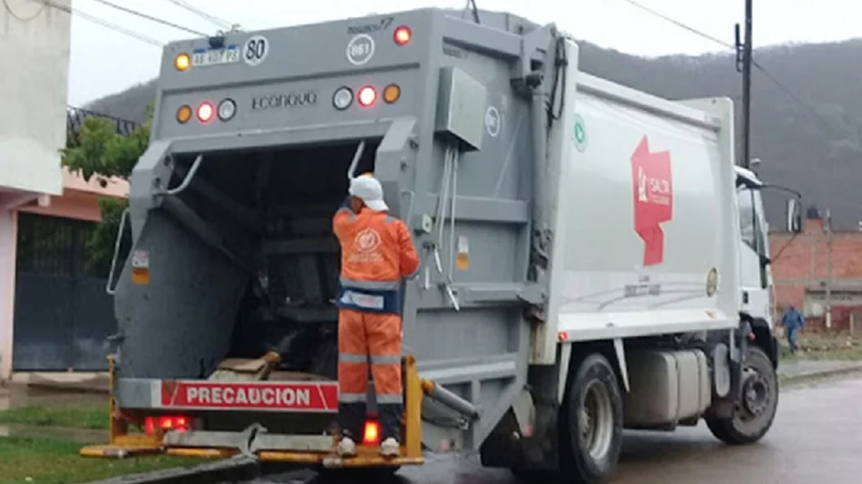 Habrá menos servicios en el feriado de hoy