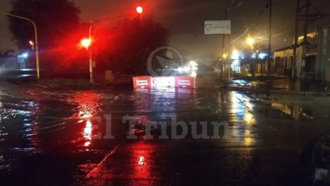 Alerta: cedió la baranda de un puente en la Tavella y restringen la circulación