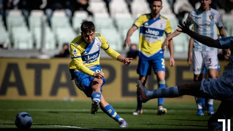 Dybala se metió en la historia de Juventus