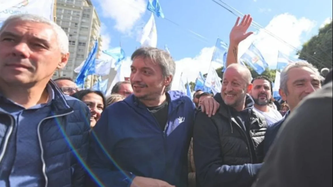 Máximo Kirchner y un mensaje al Presidente: "Uno elige los estudios de TV, o la calle y la gente"
