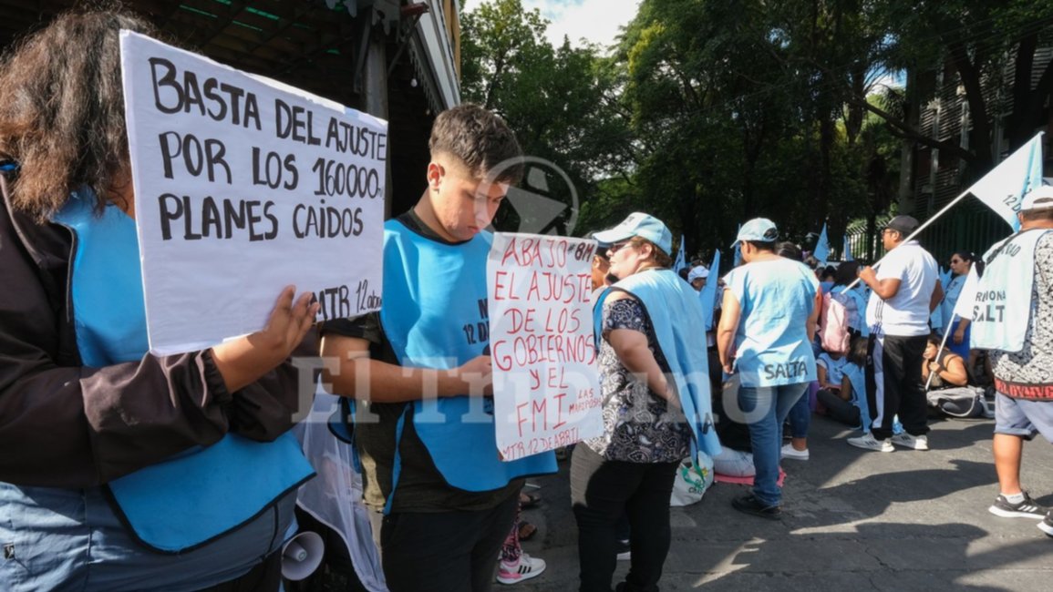 Tras los cortes de calles en Salta y otras provincas, confirman la baja de 85 mil planes Potenciar Trabajo
