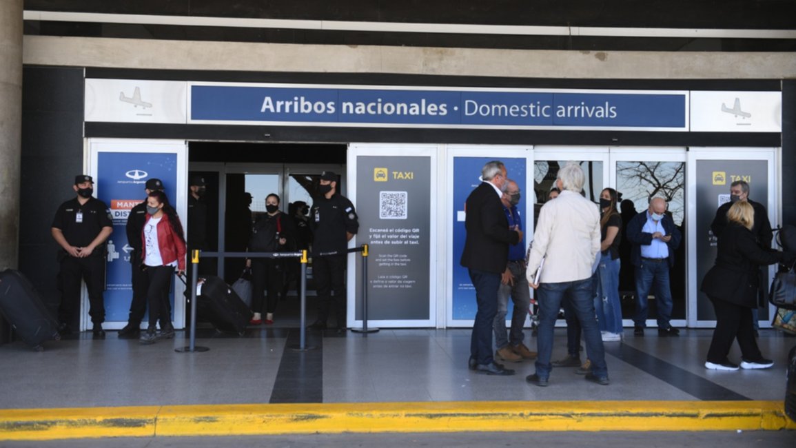 Sindicato aeronáutico anuncia paro en la jornada previa a Semana Santa