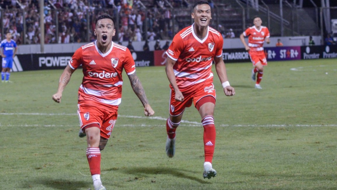 River, para agarrar más altura, recibe a Unión en el Monumental