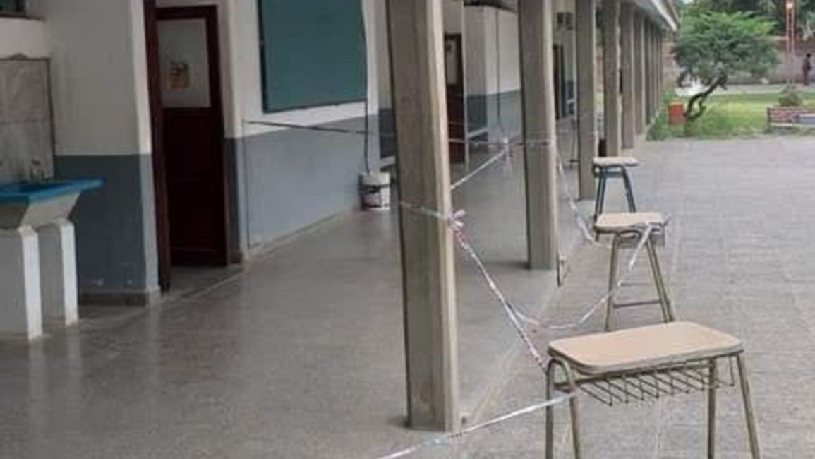  "Las clases van a comenzar en condiciones lamentables"