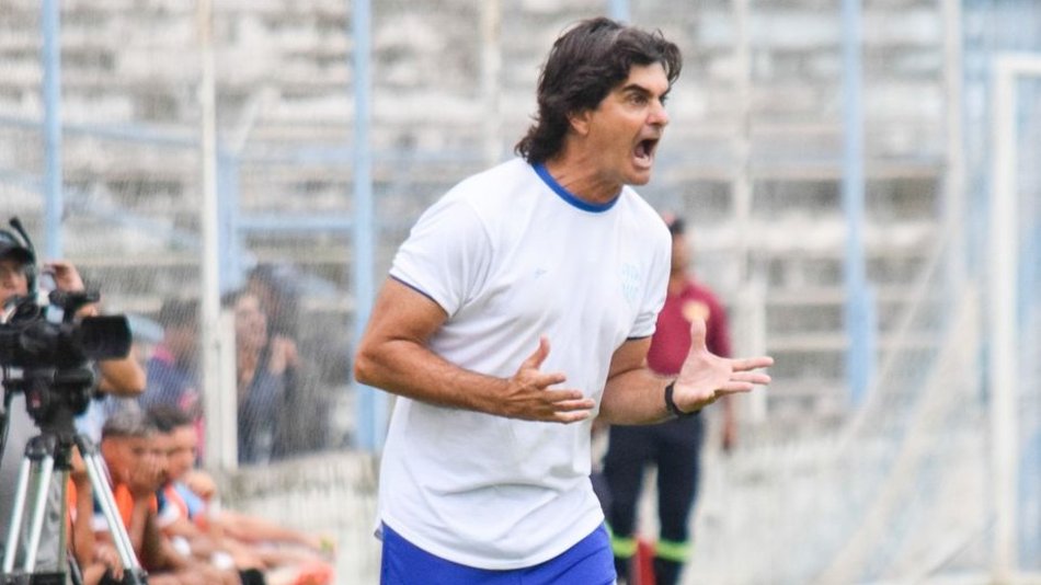 Forestello: "Estoy orgulloso, sacamos adelante un partido lleno de dificultades"