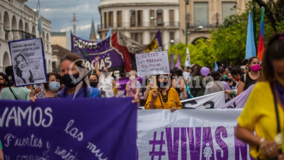 Reclamo por los recortes, en la marcha salteña