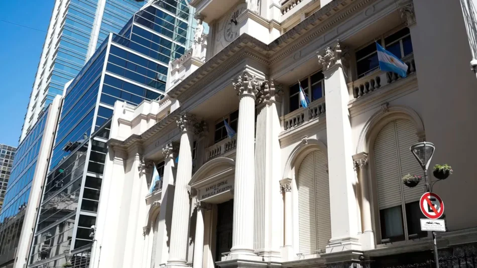 El Banco Central desregula la tasa de los plazos fijos y baja pases del 110% al 80%