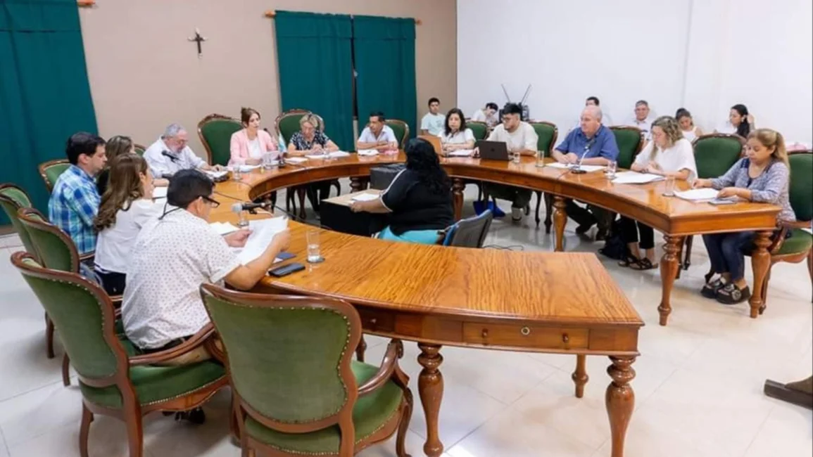 Escándalo en Orán: denuncian aumento irregular en dietas de concejales