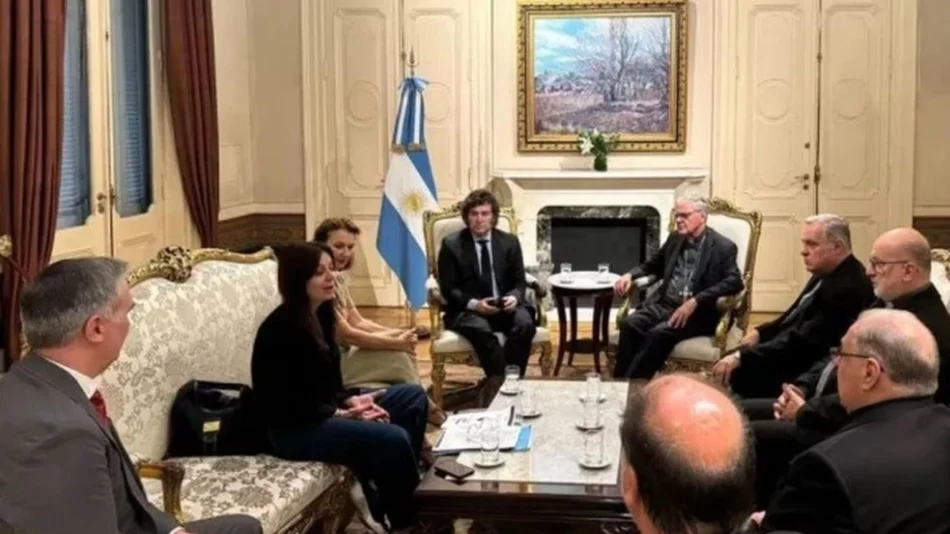 En una reunión con la Conferencia Episcopal, los obispos manifestaron su preocupación a Milei