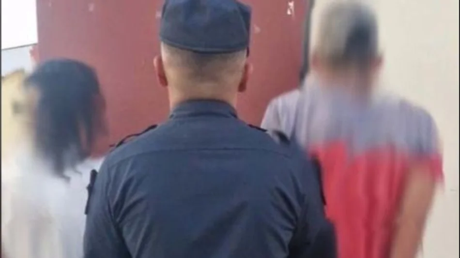 Quisieron robar un celular: fueron demorados