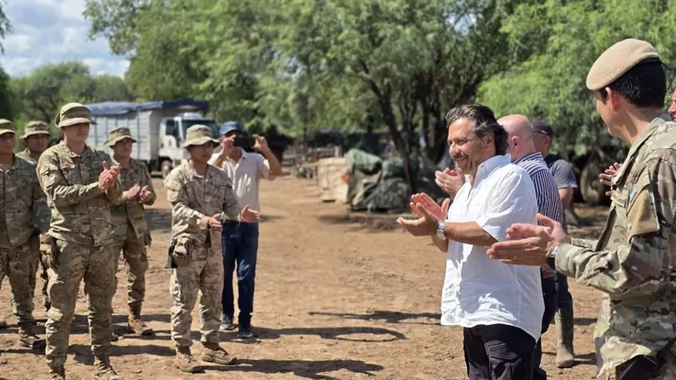 Gustavo Sáenz recorrió las zonas damnificadas de Santa Victoria Este