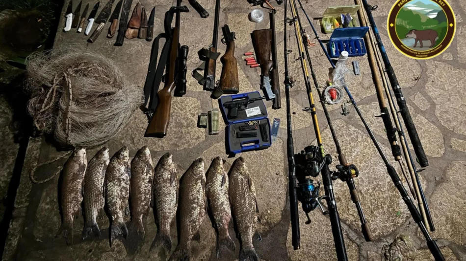 Cazaban y pescaban ilegalmente en el Parque Nacional El Rey: los atraparon con armas, redes y sábalos