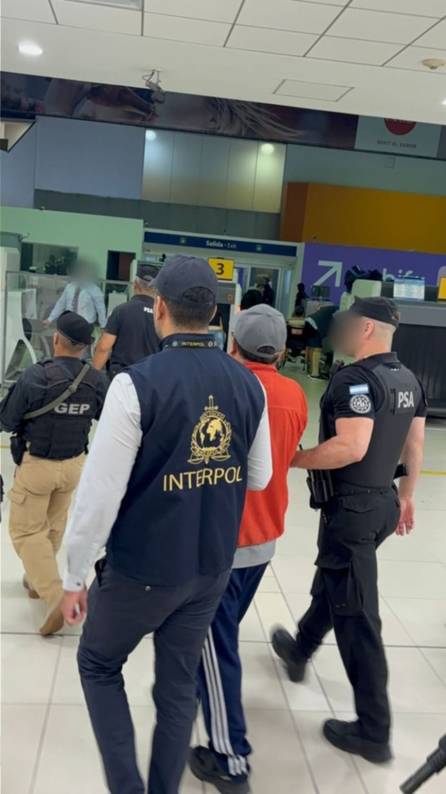 VIDEO. Extraditan desde Bolivia a un argentino que intentó ingresar 861 kilos de cocaína