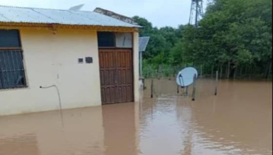 La crecida del río Bermejo llegó con fuerza al Chaco salteño 