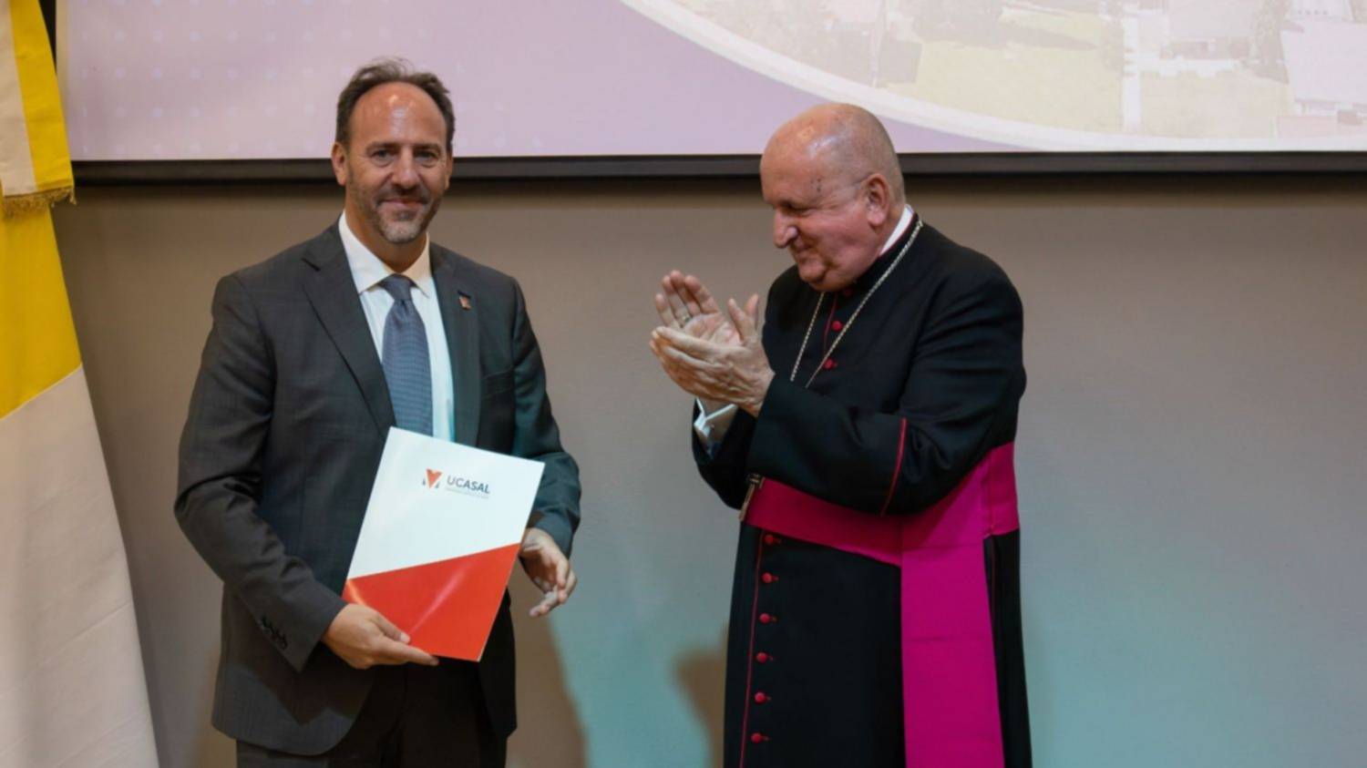 UCASAL inicia una nueva etapa: el 2026 llega con la asunción de un nuevo rector