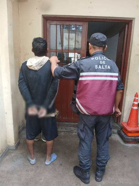 Inseguridad en el este: tensión en Villa Las Rosas tras un robo y dos demorados