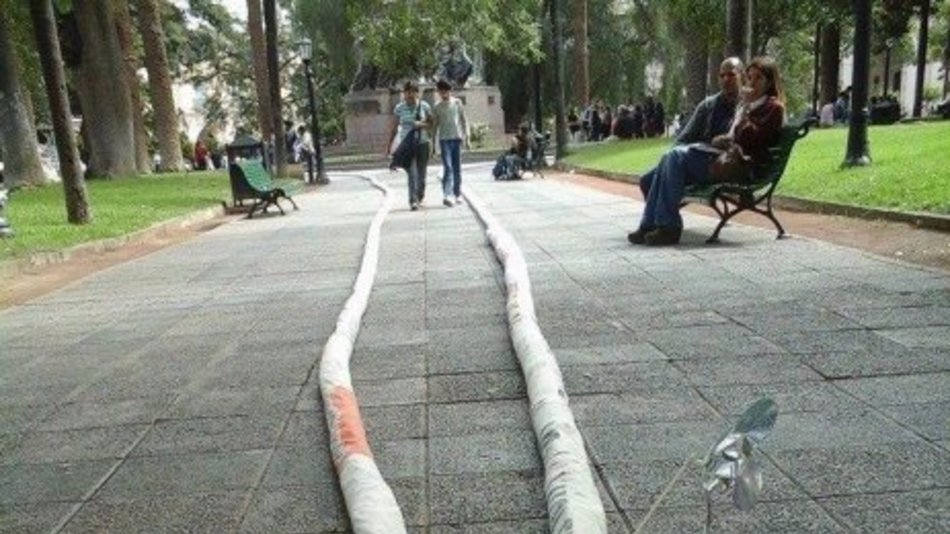Arte efímero contra la violencia de género en la plaza 9 de Julio | BlaBlax