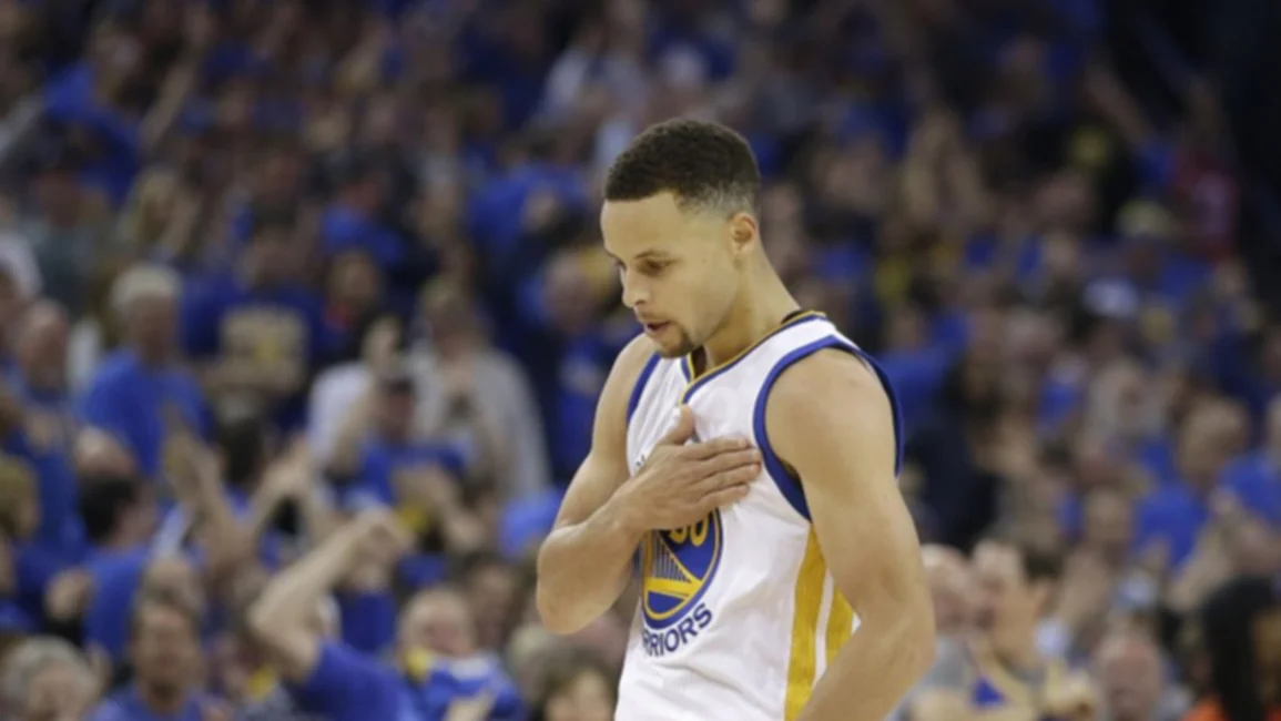 Con Curry como estrella, los Warriors baten el récord de los Bulls de Jordan