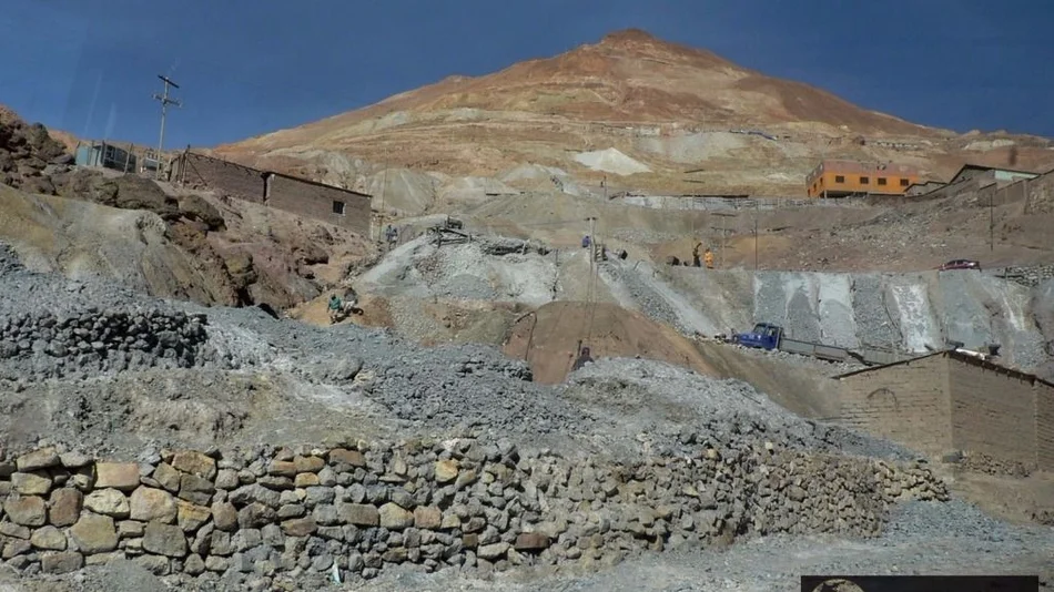Un turista argentino murió por falta de oxígeno en el Cerro Rico de Potosí