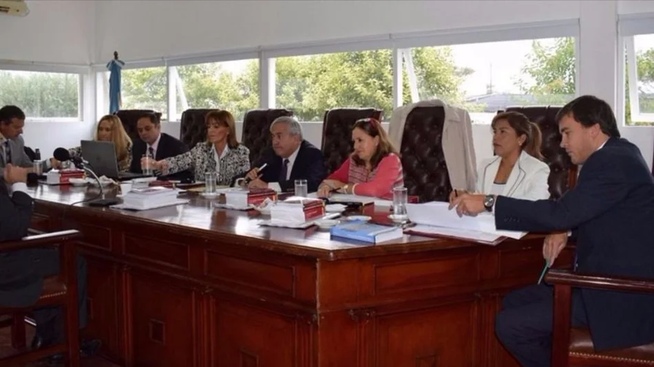 Día clave en el cruce entre  el gobernador y el Consejo