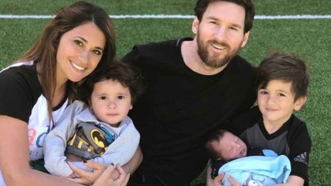 Messi descubrió la carita de su tercer hijo