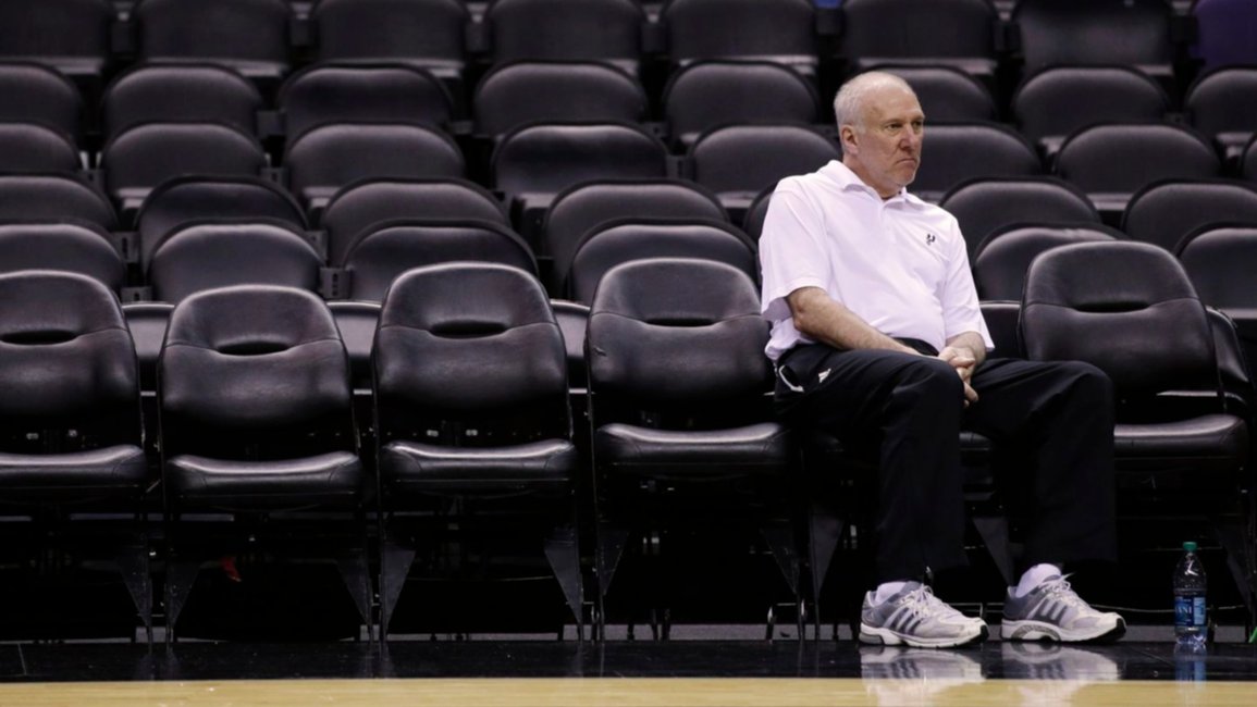 Otra mala para los Spurs: Murió la esposa de Popovich
