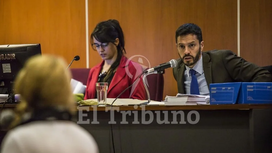 Una tarotista dijo que Gaspar Cinco le confesó que odiaba al hijo de su novia