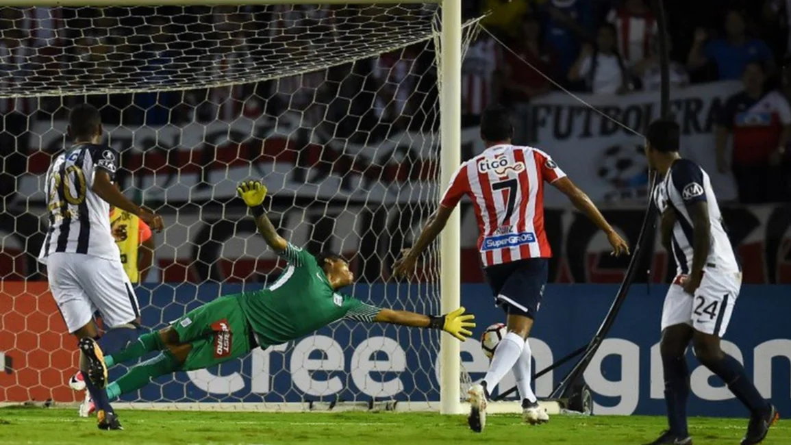 Ganó Junior y complicó aún más las chances de Boca
