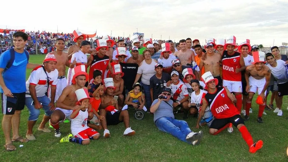 River ascendió con floreo y toda Embarcación está de fiesta