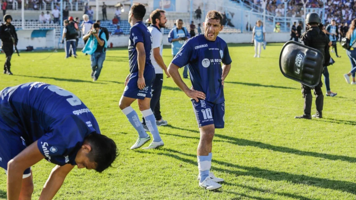 La escoba barrerá tras el descenso en Gimnasia y Tiro