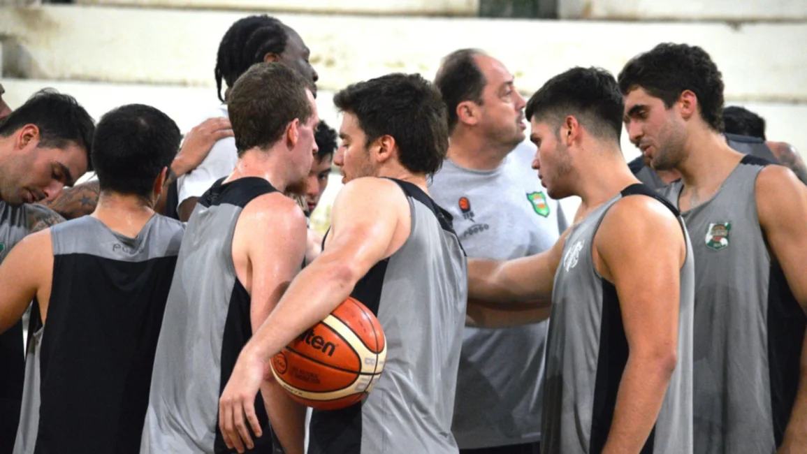 El Tribuno BB va por el triunfo y la clasificación