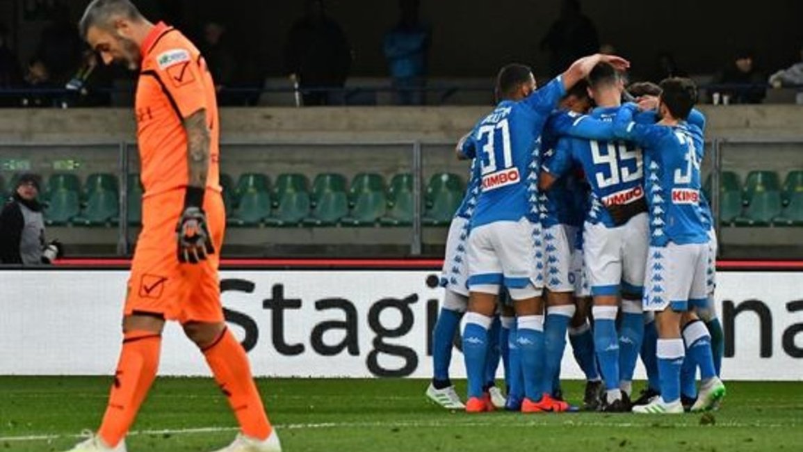 Ganó Nápoli y Juventus todavía no puede festejar el títular