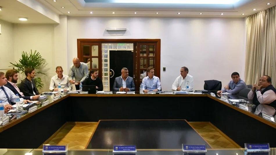 AFA avanza para implementar el VAR en la Superliga