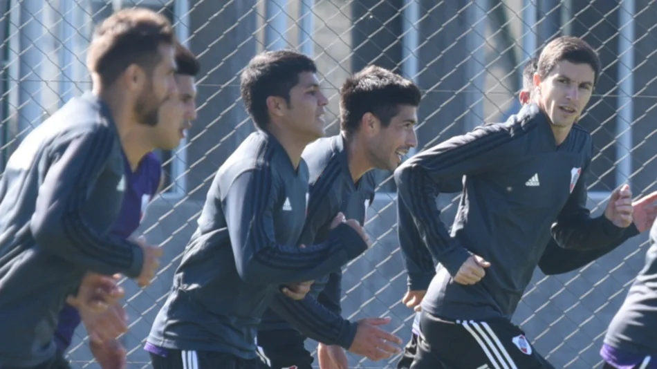 Gallardo mantiene la incógnita de su once titular