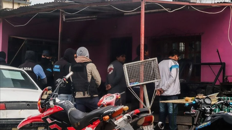 Drogas Peligrosas puso en  jaque el menudeo en El Bajo 