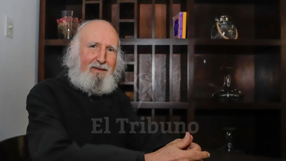 "Siempre habrá sacerdotes homosexuales, el celibato debería ser opcional"