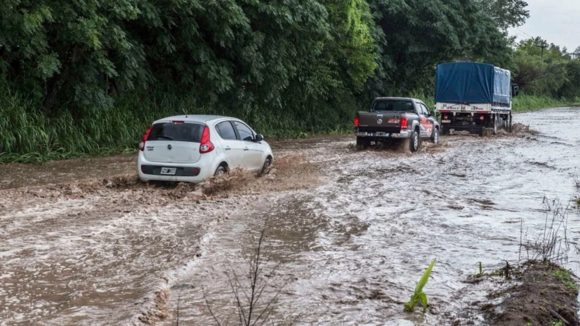 El agua dejó secuelas en el Valle de Lerma: crecida de ríos y cortes de rutas