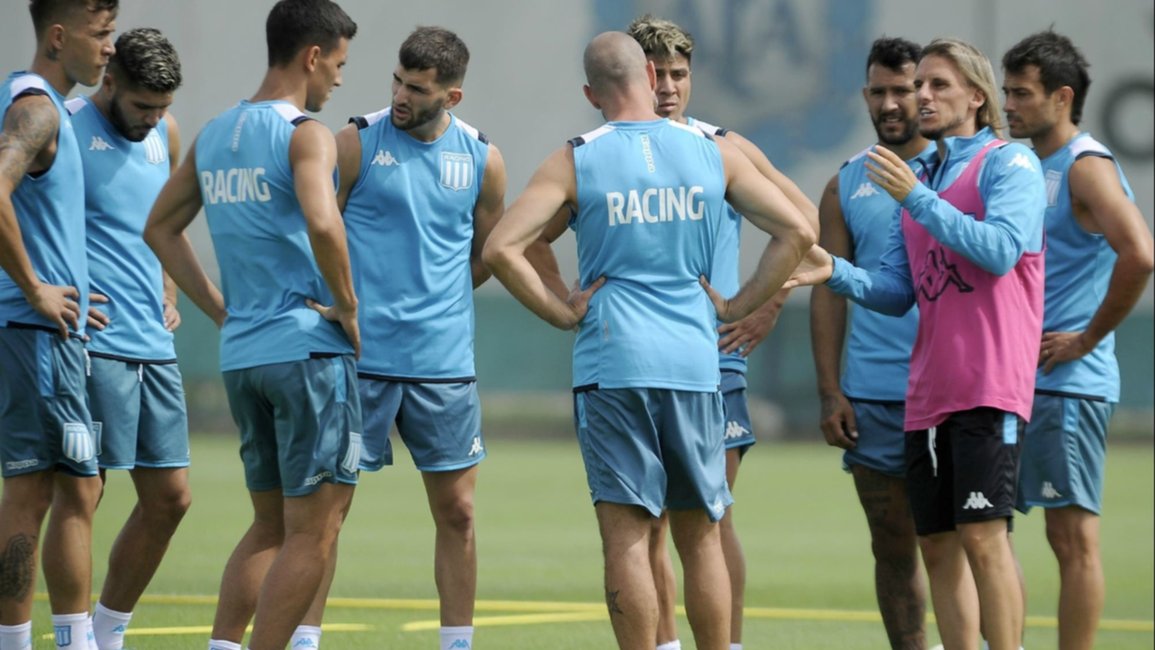 Es un hecho: Racing baja los salarios