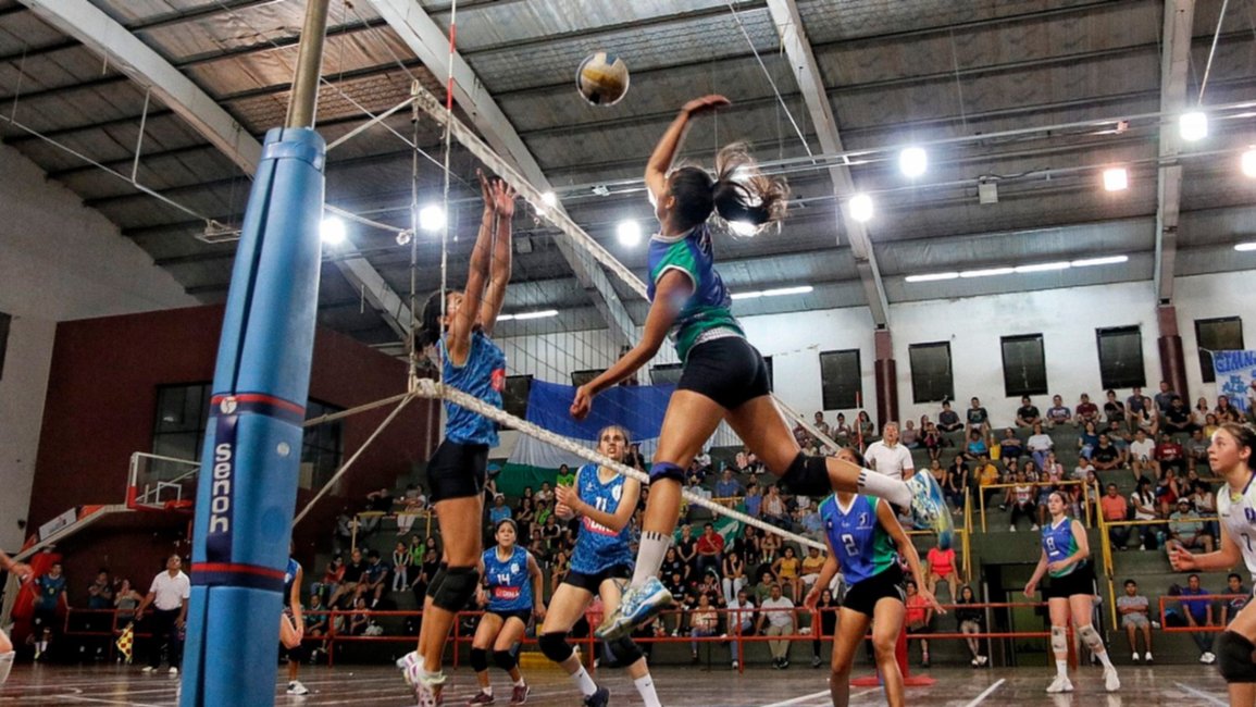 Más de mil jugadores de vóley se quedan en las casas