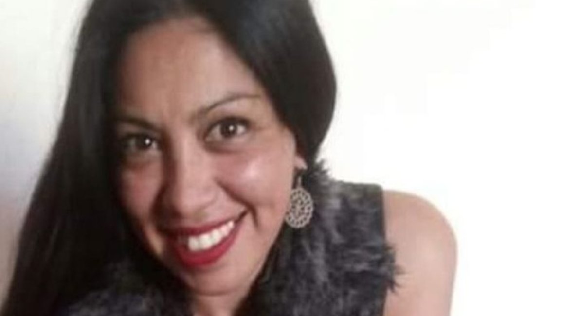Investigan a policías por la muerte de una detenida por violar el aislamiento