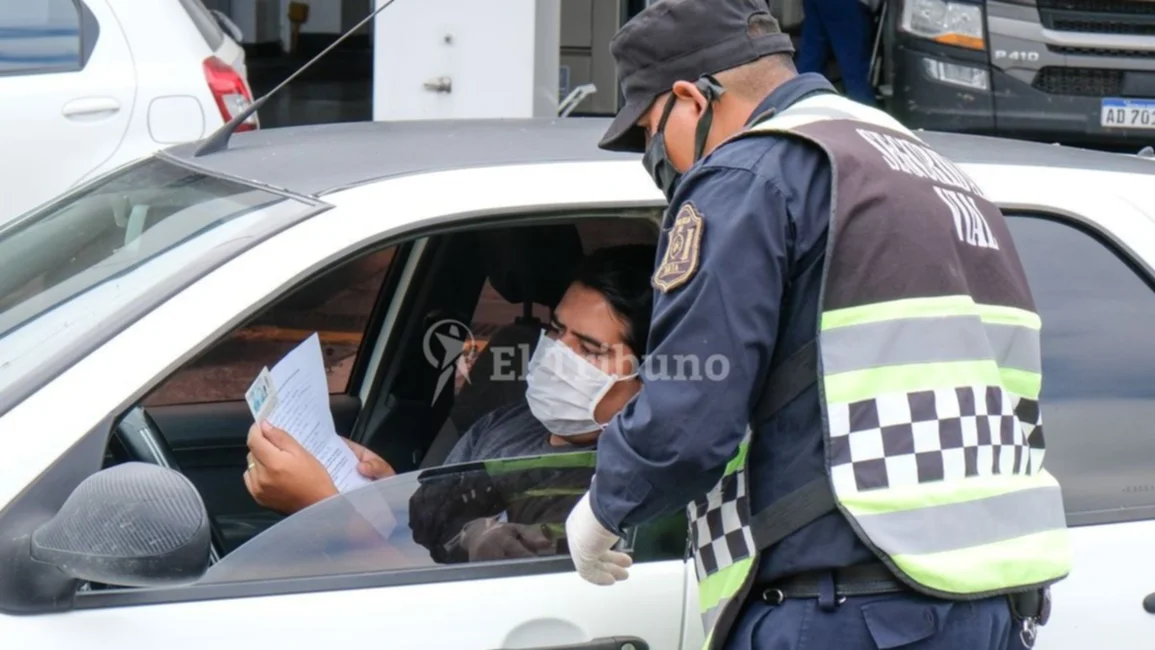 Molestia en la gente por el requerimiento de un nuevo permiso de circulación